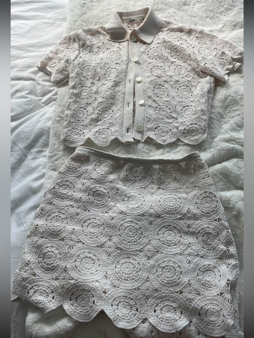 Abercrombie crochet set